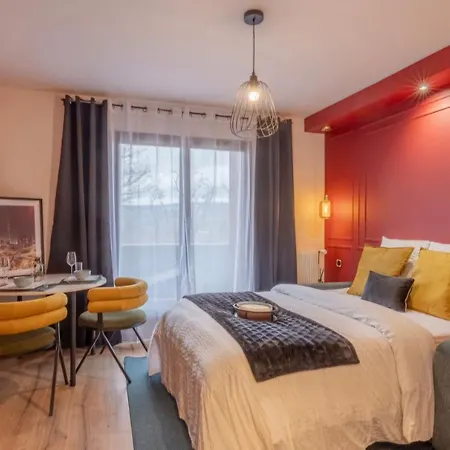 Studio Moderne Chaleureux Et Calme Annecy Exterior photo